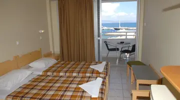 Zephyros Hotel
