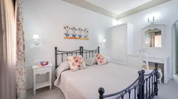 Zephyros Hotel