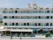 Zephyros Hotel