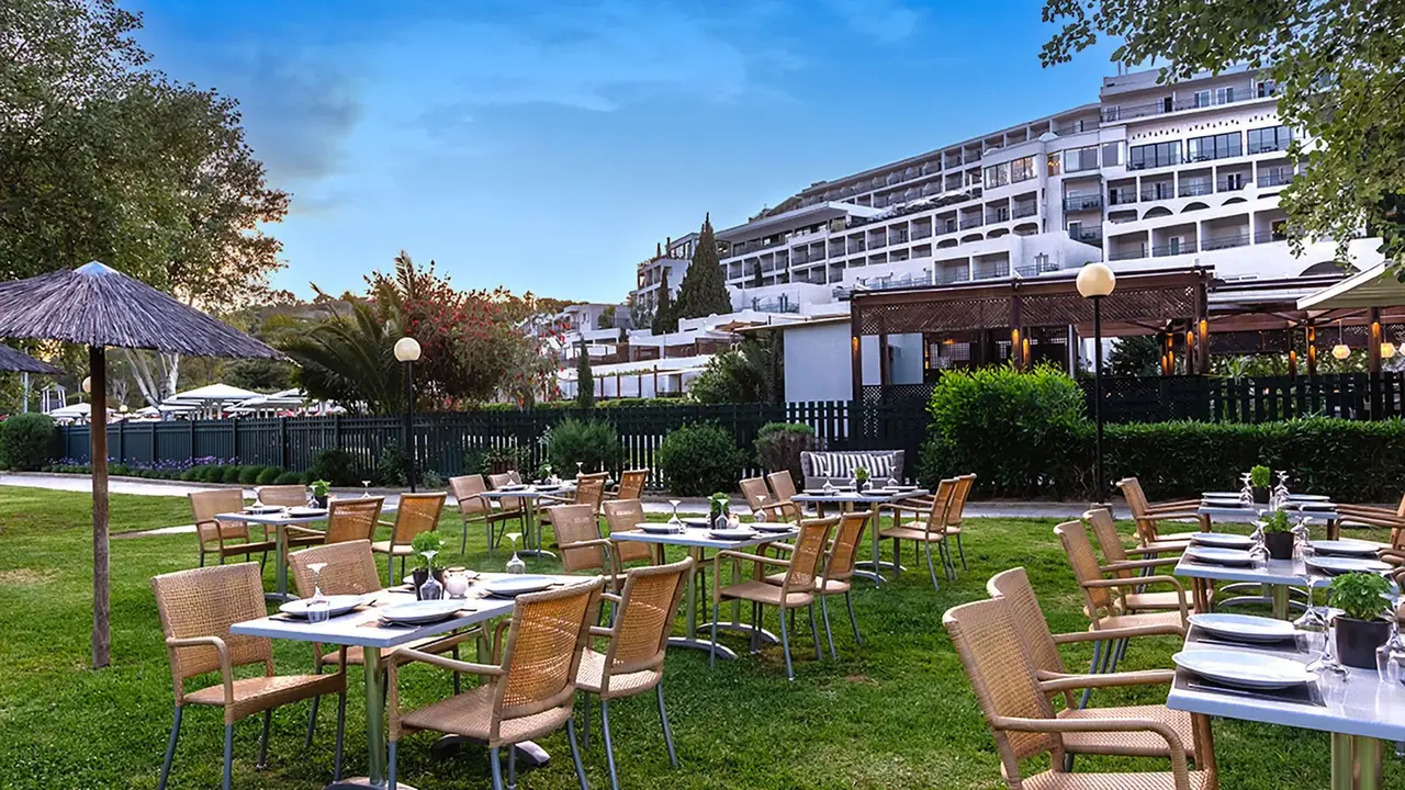 Zeus Dolce Athens (ex. Hotel Dolce Attica Riviera Resort)