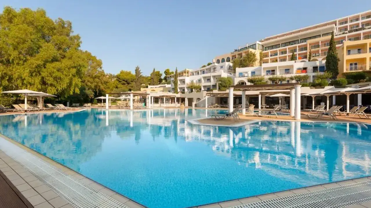 ZEUS DOLCE ATHENS