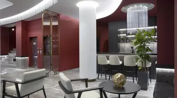 ZEUS ESSENCE ATHENS CENTRAL