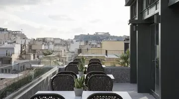 ZEUS ESSENCE ATHENS CENTRAL