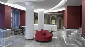 ZEUS ESSENCE ATHENS CENTRAL