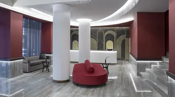 ZEUS ESSENCE ATHENS CENTRAL