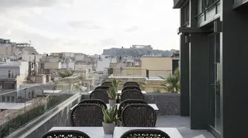ZEUS ESSENCE ATHENS CENTRAL
