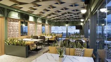 ZEUS ESSENCE ATHENS CENTRAL