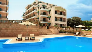 Zeus Essence Ramada Athens