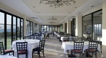 Zeus Essence Ramada Athens