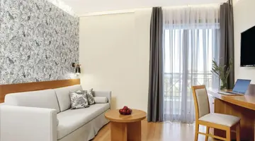 Zeus Essence Ramada Athens