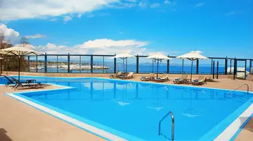 Zeus Essence Ramada Athens