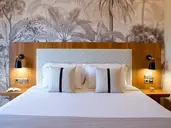 Zeus Essence Ramada Athens