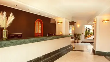Zeus Essence Ramada Athens