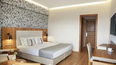 Zeus Essence Ramada Athens