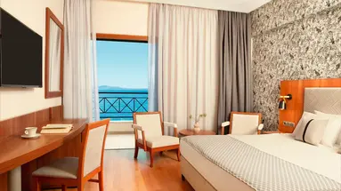 Zeus Essence Ramada Athens