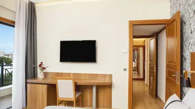 Zeus Essence Ramada Athens
