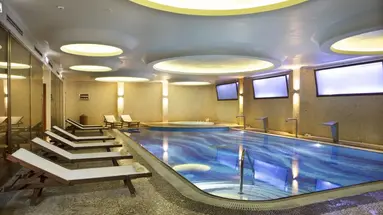 Zeus Essence Ramada Athens