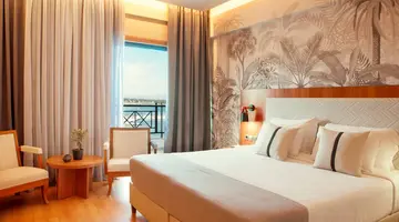 Zeus Essence Ramada Athens