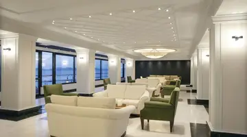 Zeus Essence Ramada Athens