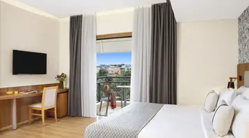 Zeus Essence Ramada Athens