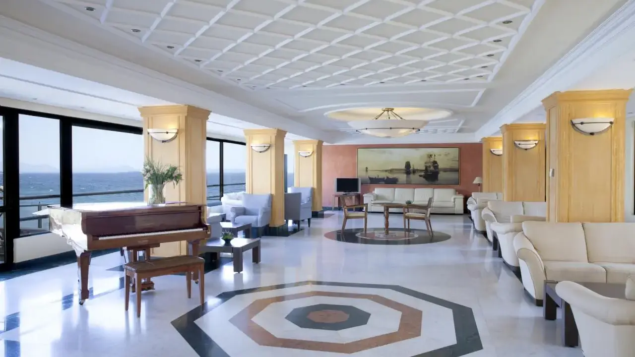Zeus Essence Ramada Athens