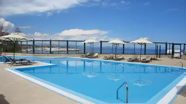 Zeus Essence Ramada Athens