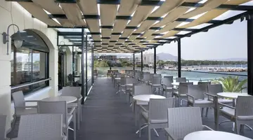 Zeus Essence Ramada Athens