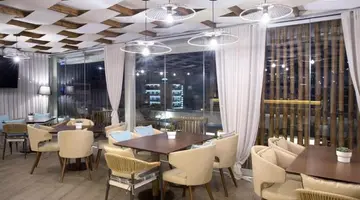 ZEUS ESSENCE WYNDHAM ATHENS RESIDENCE