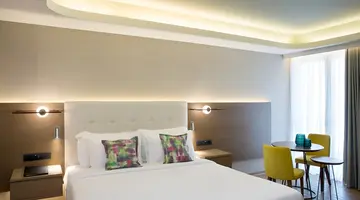 Zeus Essence Wyndham Athens Residence