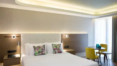 Zeus Essence Wyndham Athens Residence