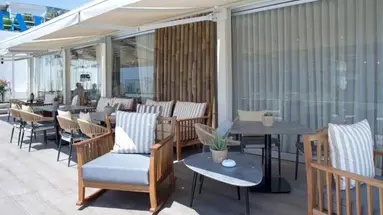 ZEUS ESSENCE WYNDHAM ATHENS RESIDENCE
