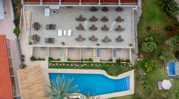 ZEUS HOTELS PALM BEACH