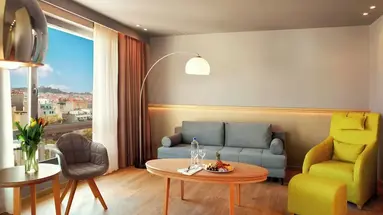 Zeus Wyndham Grand Athens
