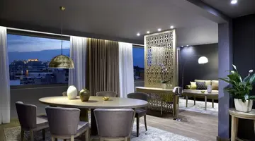 ZEUS WYNDHAM GRAND ATHENS