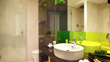 Zeus Wyndham Grand Athens