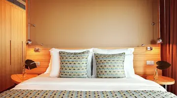 Zeus Wyndham Grand Athens