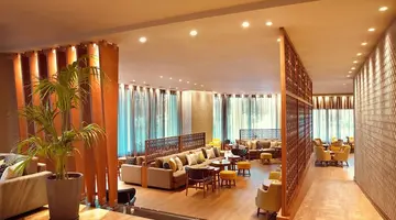 Zeus Wyndham Grand Athens