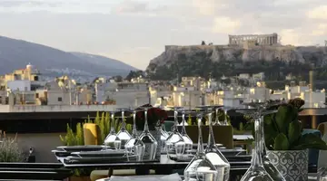 ZEUS WYNDHAM GRAND ATHENS