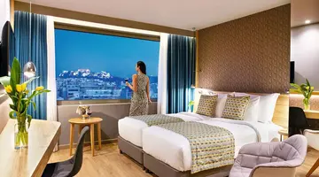 ZEUS WYNDHAM GRAND ATHENS