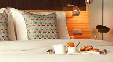 Zeus Wyndham Grand Athens