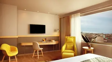 Zeus Wyndham Grand Athens