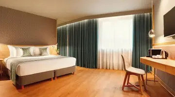 Zeus Wyndham Grand Athens