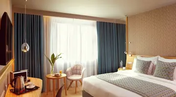 Zeus Wyndham Grand Athens