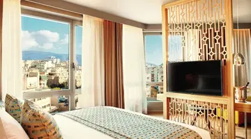 Zeus Wyndham Grand Athens