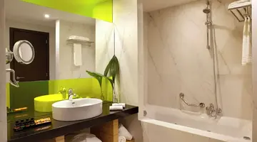 Zeus Wyndham Grand Athens