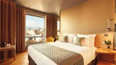 Zeus Wyndham Grand Athens