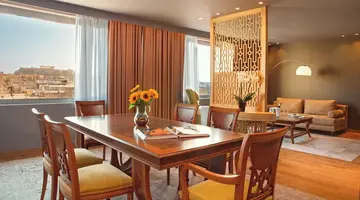 Zeus Wyndham Grand Athens