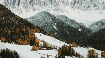 Zimowa magia Alp: Sylwester w Val di Sole i Bernina Express