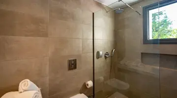 Zoes Hotel