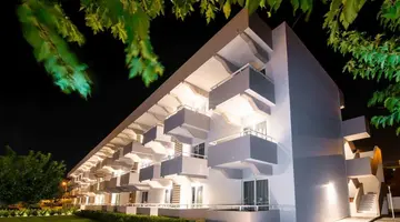 Zoes Hotel